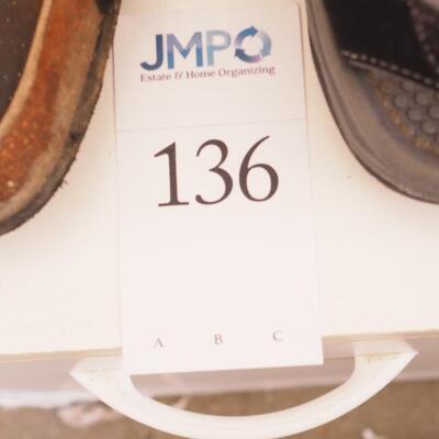 Lot 136 Size 5 Women's shoes and more