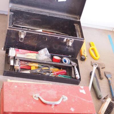 Lot 139 Vintage tool chests and tools