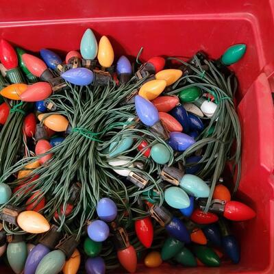 Lot 109: Large Christmas Lights Lot