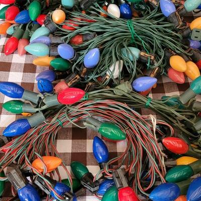 Lot 109: Large Christmas Lights Lot