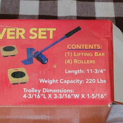 Lot 110: 5 piece Furniture Movers Set (Trolley Pads Rotate 360Â°)