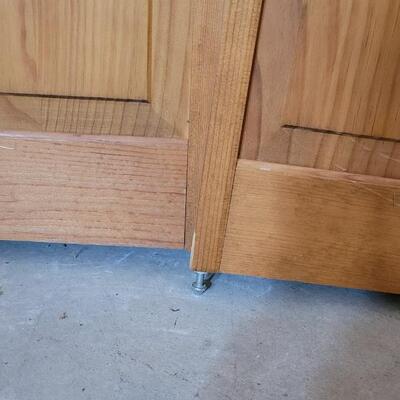 Lot 125: Set of Bi-Fold  Wood Doors
