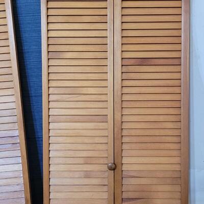 Lot 125: Set of Bi-Fold  Wood Doors