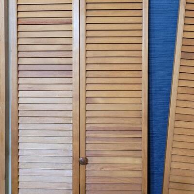 Lot 125: Set of Bi-Fold  Wood Doors