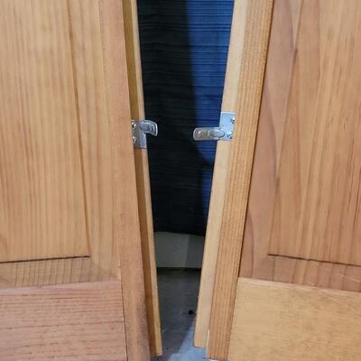 Lot 125: Set of Bi-Fold  Wood Doors