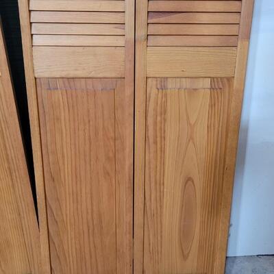 Lot 125: Set of Bi-Fold  Wood Doors