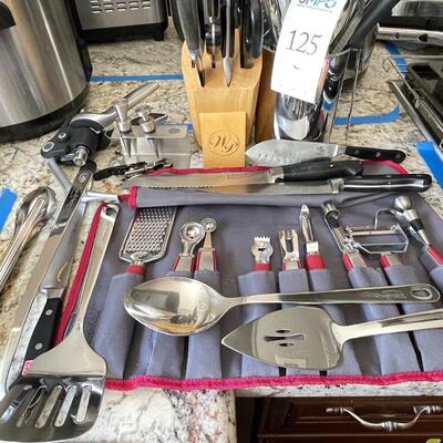 Lot 125 Knives, garnish tools, kitchen utensils
