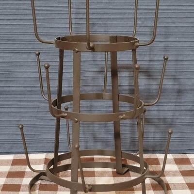 Lot 132: 13" Metal Rack