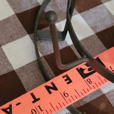 Lot 132: 13" Metal Rack