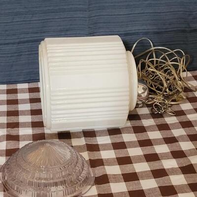 Lot 136: Vintage Light Fixture 