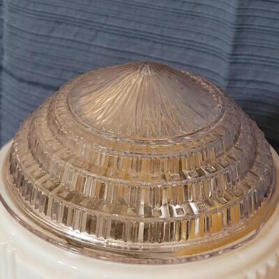 Lot 136: Vintage Light Fixture 