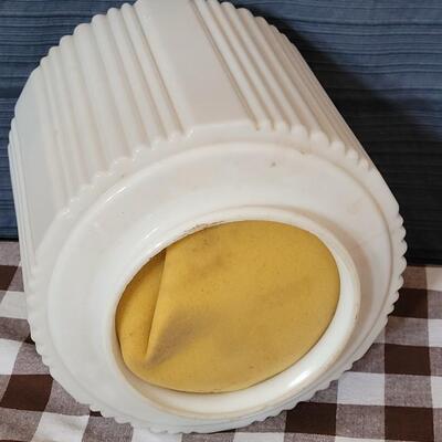 Lot 136: Vintage Light Fixture 