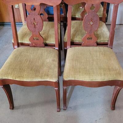 Lot 139: (8) Antique Custom Stipled Center Fiddleback Dining Chairs (2 are Monogrammed with "Schaffner" and a Crest)