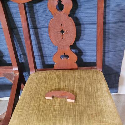 Lot 139: (8) Antique Custom Stipled Center Fiddleback Dining Chairs (2 are Monogrammed with "Schaffner" and a Crest)