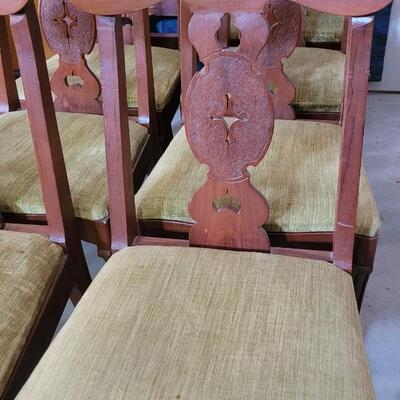 Lot 139: (8) Antique Custom Stipled Center Fiddleback Dining Chairs (2 are Monogrammed with "Schaffner" and a Crest)