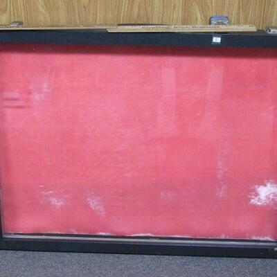 Large Flat Table Top Lockable Display Case, Used Read description for more info