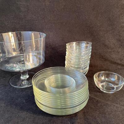 Lot 41 Glass Dessert Set