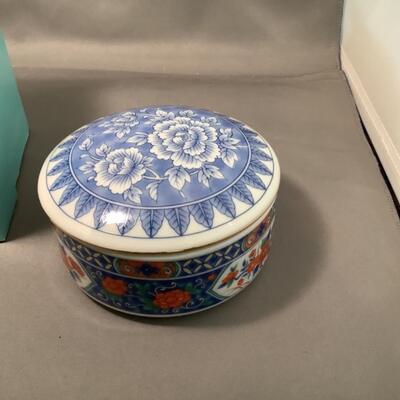 J. 724. Tiffany & Co.  Porcelain Dish with Lid 