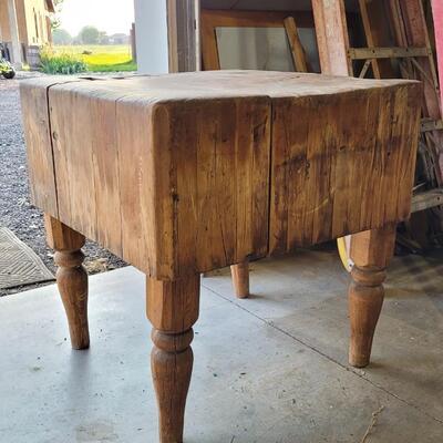 Lot 142: Antique Butcher's Block HEAVY