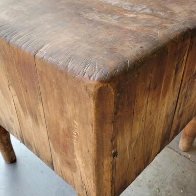 Lot 142: Antique Butcher's Block HEAVY