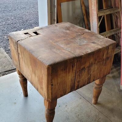 Lot 142: Antique Butcher's Block HEAVY