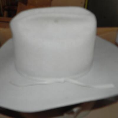  RESISTOL FELT COWBOY HATS