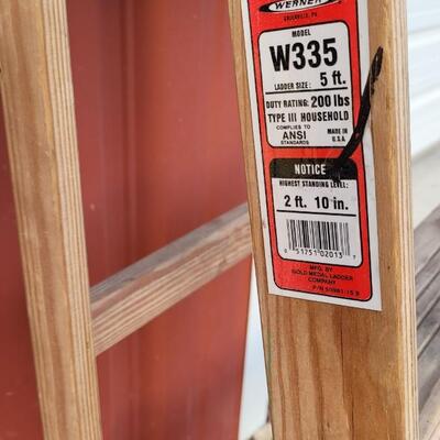 Lot 147: Vintage WERNER W355 5 Foot 200 lb. Wood Stepladder 