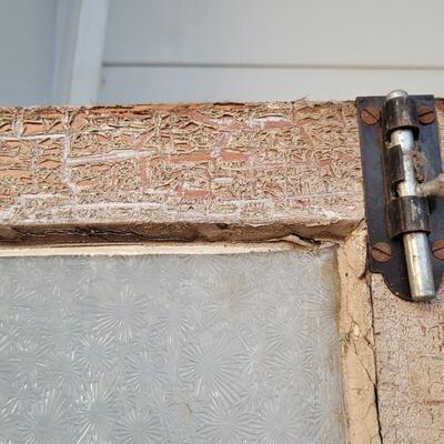 Lot 151: Vintage Farmhouse Chippy Paint Florentine Glass Window Panes  