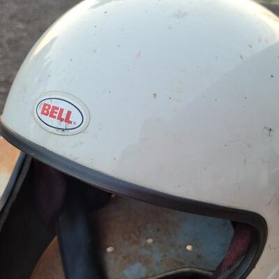 Lot 153: Vintage Size XL BELL ROADSTAR Motorcycle Helmet No Visor