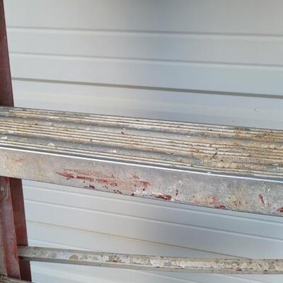 Lot 154: Vintage WERNER 8 foot Fiberglass and Aluminum Ladder 