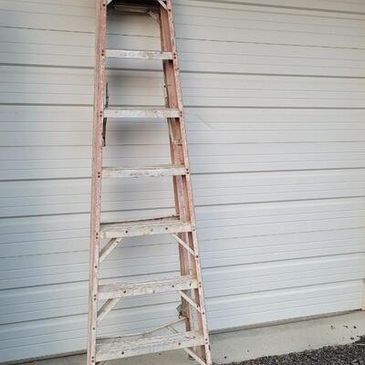 Lot 154: Vintage WERNER 8 foot Fiberglass and Aluminum Ladder 