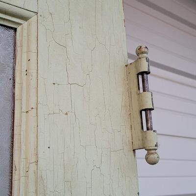 Lot 156: Vintage Farmhouse ORIGINAL TWO SIDED Chippy Paint Door w/ Original Art Glass Insert and Hardware