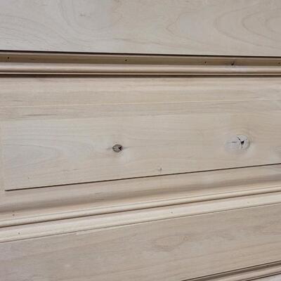 Lot 157: New Unused SOLID WOOD Home Design Entry Door w/ Precut Door Hole