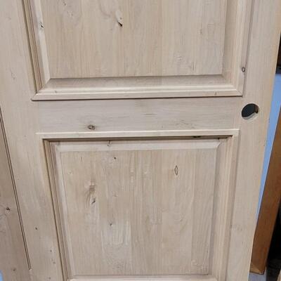 Lot 158: New Unused SOLID WOOD Arch Top Home Design Entry Door w/ Precut Door Hole