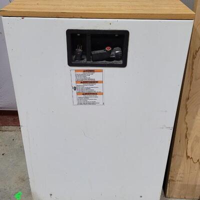Lot 163: Vintage Dishwasher by Whirlpool 