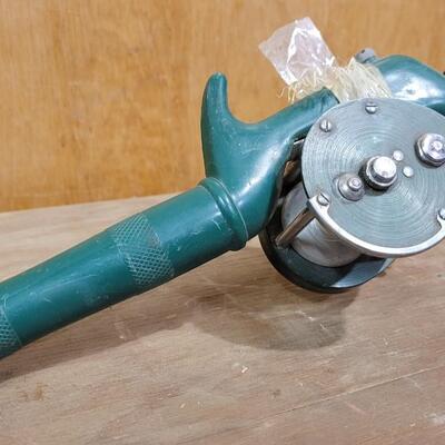 Lot 165: Vintage Green and Yellow No. 1926 Direct Drive Rod w/ Reel 