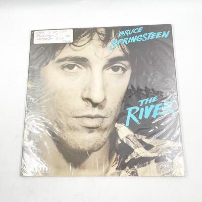 BRUCE SPRINGSTEEN â€œTHE RIVERâ€ VINYL RECORD - 1ST PRESSING