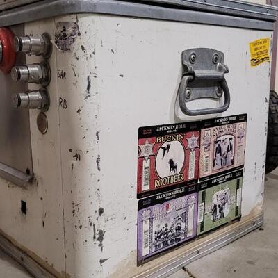 Lot 170: Vintage COCA COLA Cornelius Counter Dispensing Chest 