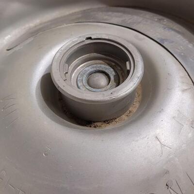 Lot 171: Vintage 155 Gallon CHEYENNE MOUNTAIN BREWING Keg 