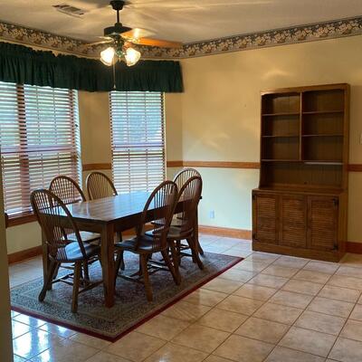 Dining Table with 6 Spindle Back Chairs 