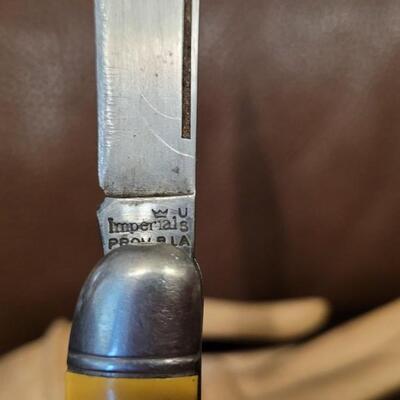 Lot 175: Vintage IMPERIAL 4.5" Pocketkniffe w/ Fish Inlay