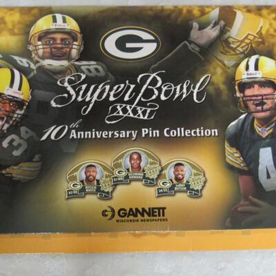 GB Packers 1999 Team Photo, 1 Packers Pin Collection Holder (no pins), 2 Cardboard Posters