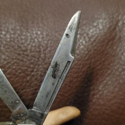 Lot 177: Vintage 3.5" & 3" CRAFTSMAN Pocketknives