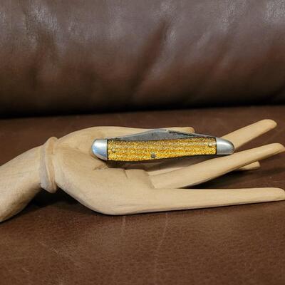 Lot 178: Vintage CUTCO 3" Striped Sparkle Case Pocketknife