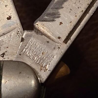 Lot 180: Assortment of Vintage Pocketknives - Some need TLC