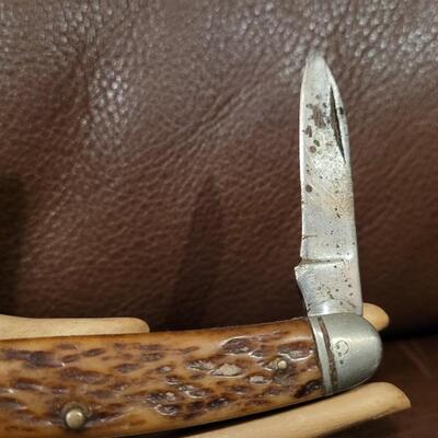 Lot 180: Assortment of Vintage Pocketknives - Some need TLC