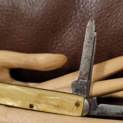 Lot 180: Assortment of Vintage Pocketknives - Some need TLC