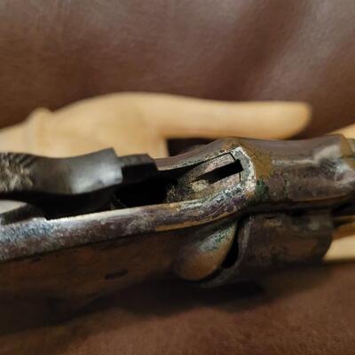 Lot 181: Antique 1878 J.W. MARLIN .30 Cal Short Rimfire Spur Trigger Bird's Eye Butt Revolver