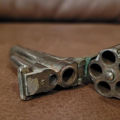 Lot 181: Antique 1878 J.W. MARLIN .30 Cal Short Rimfire Spur Trigger Bird's Eye Butt Revolver