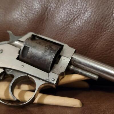Lot 182: Antique Late 1800's OTIS SMITH U.S. Pistol Co. Smith and Wesson .32 Cal Nickel Plated Revolver 